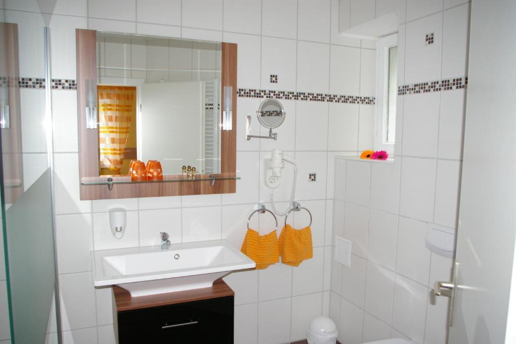 Hotel Heissinger Bad Berneck im Fichtelgebirge Szoba fotó
